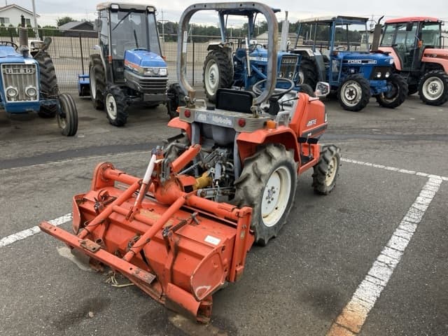 Tractor — Auction (lot 8459-3805)