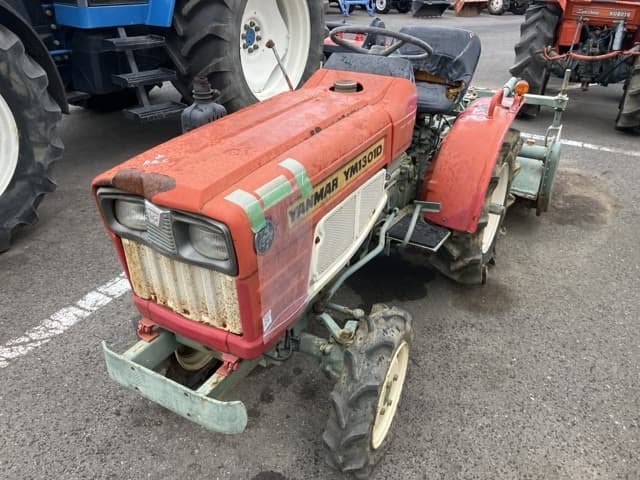Tractor — Auction (lot 8459-3806)