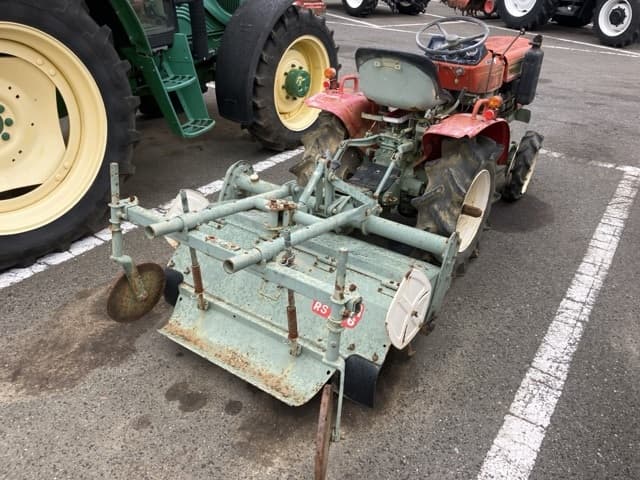Tractor — Auction (lot 8459-3806)