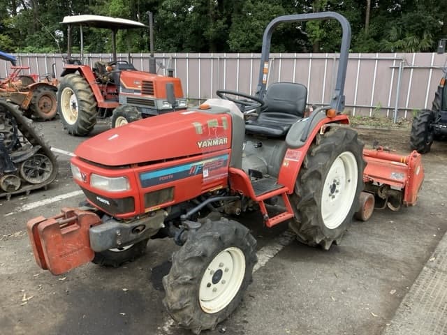 Tractor — Auction (lot 8459-3812)