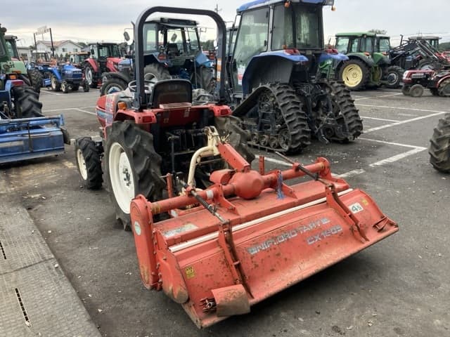 Tractor — Auction (lot 8459-3812)
