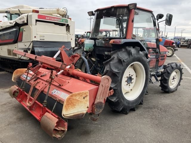 Tractor — Auction (lot 8459-3813)