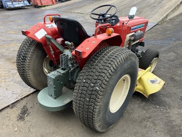 Tractor — Auction (lot 8459-3814)