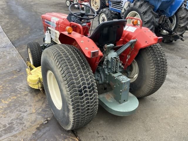 Tractor — Auction (lot 8459-3814)