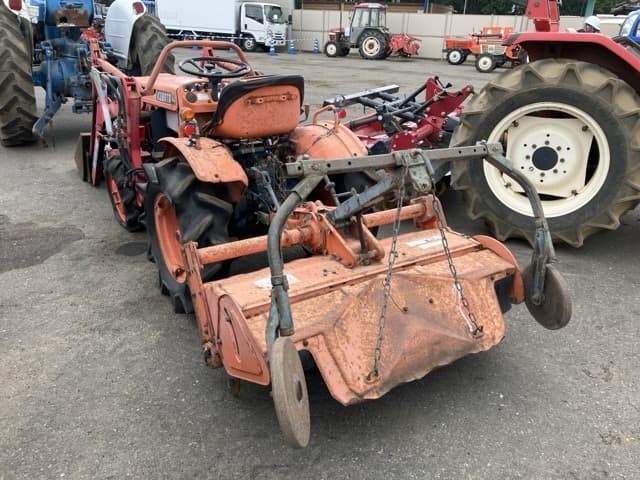 Tractor — Auction (lot 8459-3815)