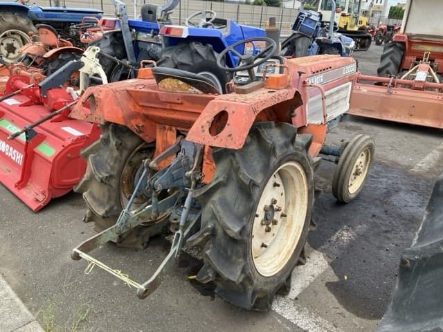 Tractor — Auction (lot 8459-3818)
