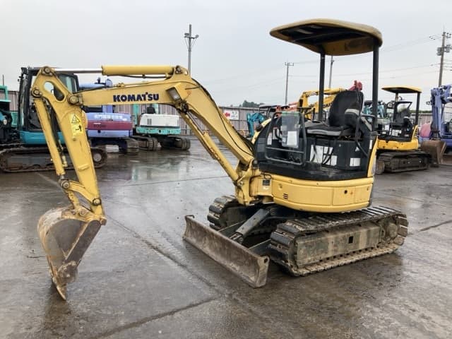 MINI EXCAVATOR — Auction (lot 8459-384)