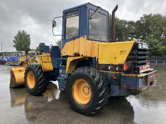 WHEEL LOADER — Auction (lot 8459-385)