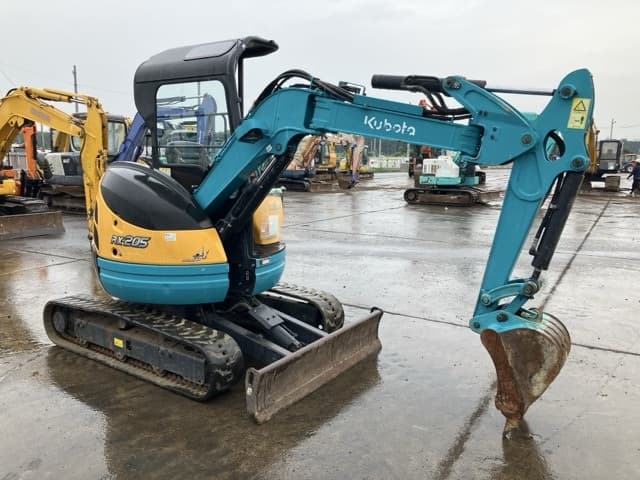 MINI EXCAVATOR — Auction (lot 8459-386)