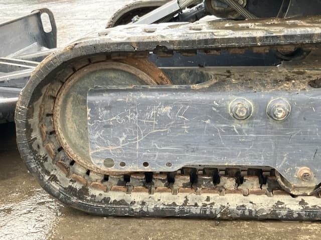 MINI EXCAVATOR — Auction (lot 8459-386)
