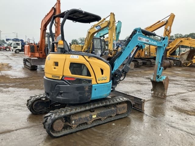 MINI EXCAVATOR — Auction (lot 8459-387)