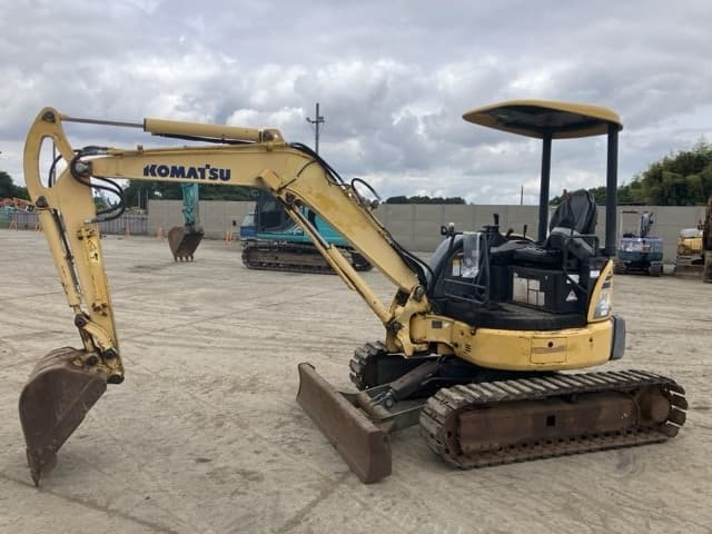 MINI EXCAVATOR — Auction (lot 8459-390)