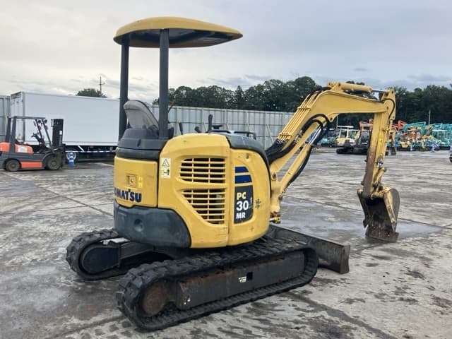 MINI EXCAVATOR — Auction (lot 8459-398)
