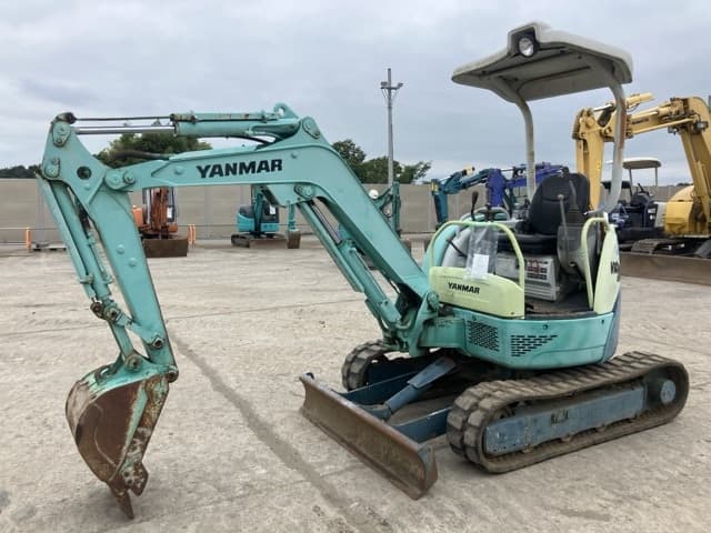 MINI EXCAVATOR — Auction (lot 8459-40)