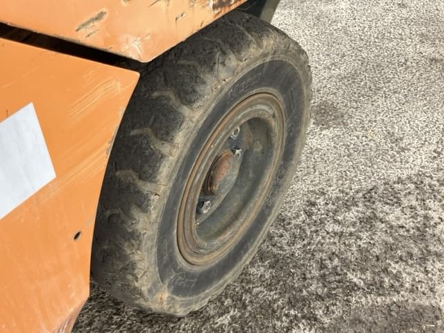Forklift — Auction (lot 8459-4002)