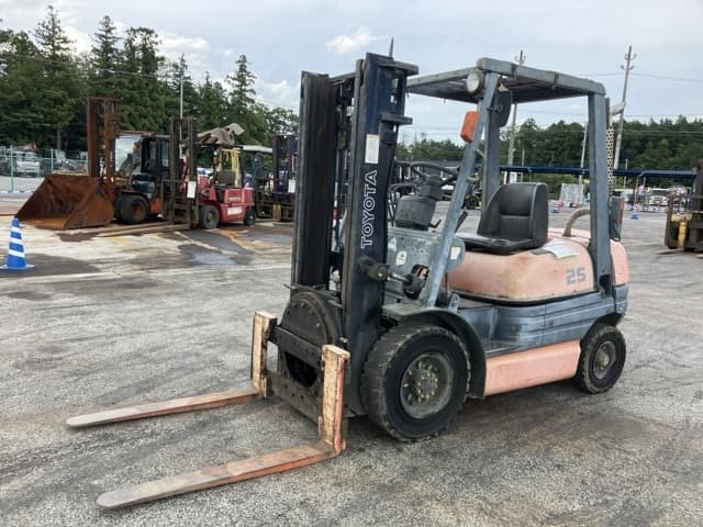 Forklift — Auction (lot 8459-4005)