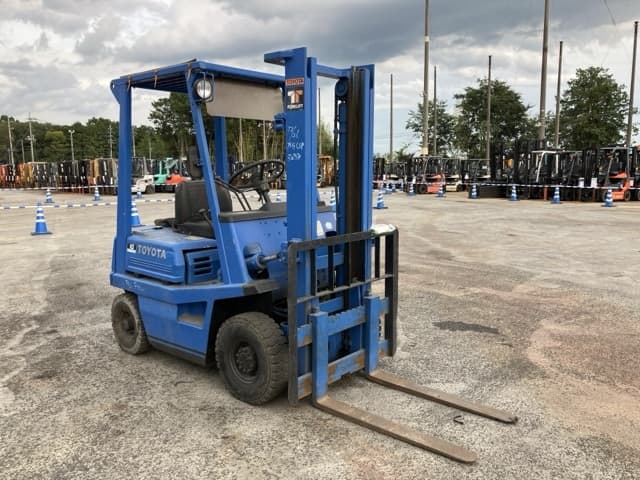 Forklift — Auction (lot 8459-4012)