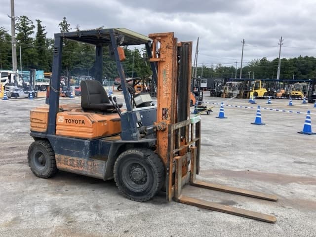 Forklift — Auction (lot 8459-4014)