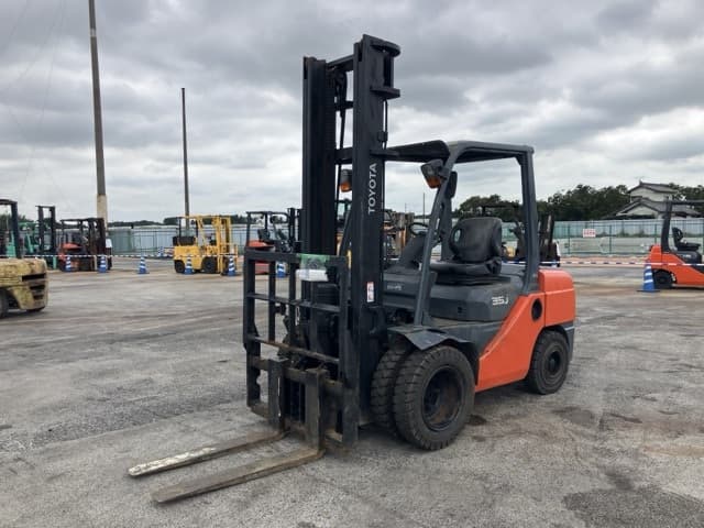 Forklift — Auction (lot 8459-4018)