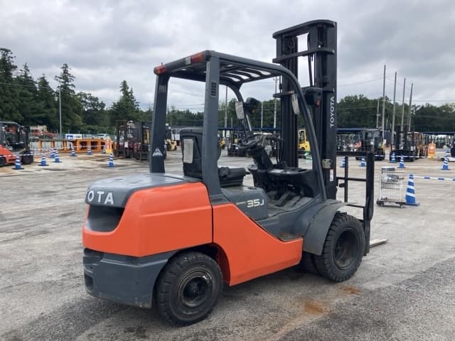 Forklift — Auction (lot 8459-4018)