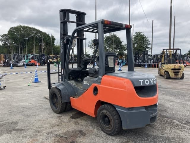 Forklift — Auction (lot 8459-4018)