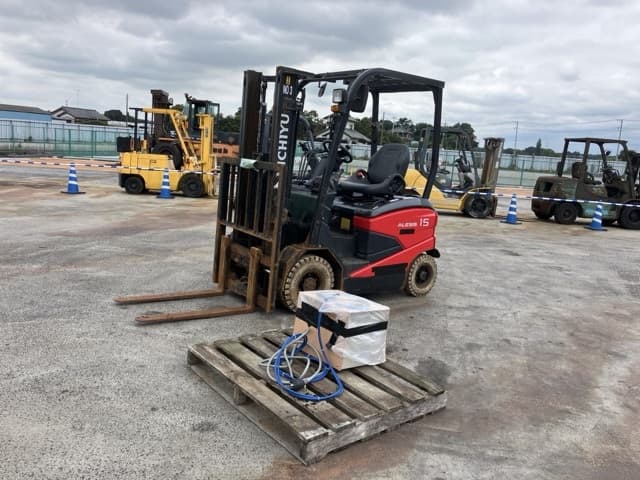 Battery Forklift — Auction (lot 8459-4020)