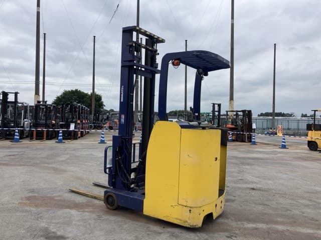 Reach Forklift — Auction (lot 8459-4025)