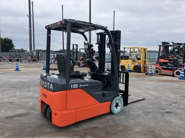 Battery Forklift — Auction (lot 8459-4033)