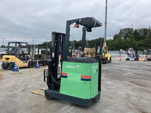 Reach Forklift — Auction (lot 8459-4036)