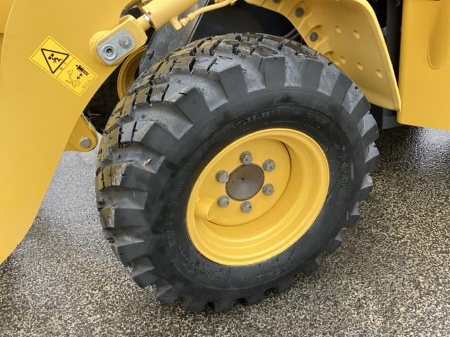 MINI WHEEL LOADER — Auction (lot 8459-404)