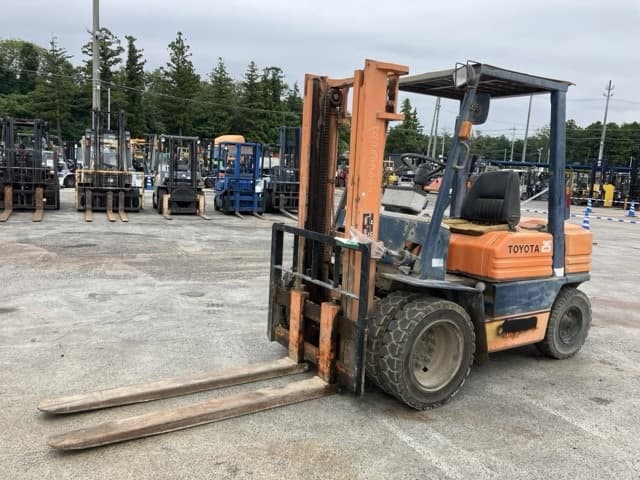 Forklift — Auction (lot 8459-4040)