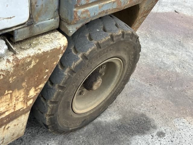 Forklift — Auction (lot 8459-4041)