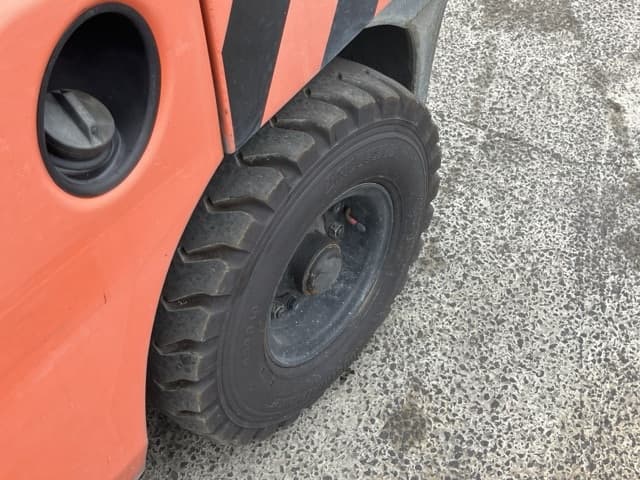 Forklift — Auction (lot 8459-4048)