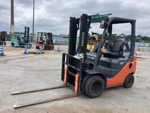 Forklift — Auction (lot 8459-4050)