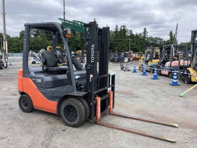 Forklift — Auction (lot 8459-4050)