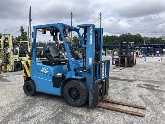 Forklift — Auction (lot 8459-4051)