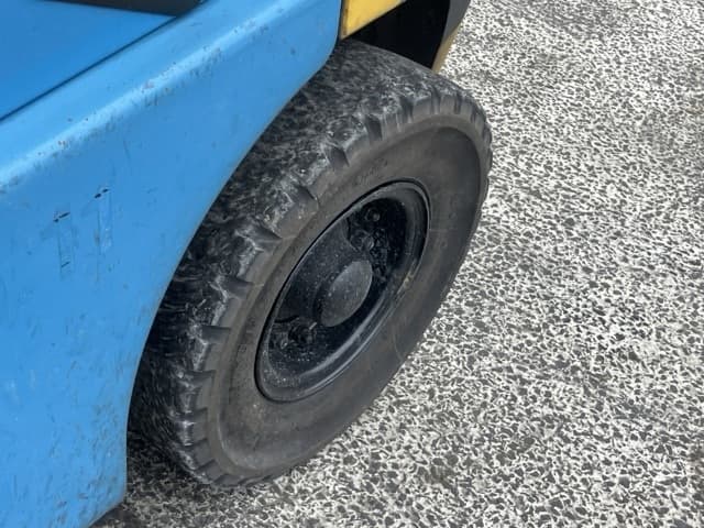 Forklift — Auction (lot 8459-4051)