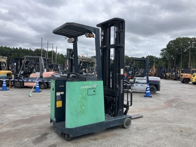Reach Forklift — Auction (lot 8459-4054)