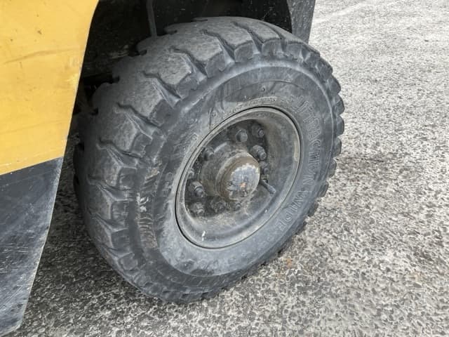 Forklift — Auction (lot 8459-4061)