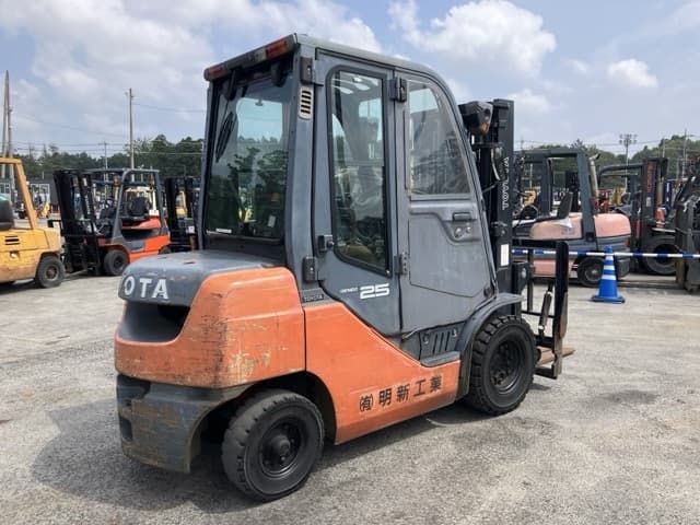 Forklift — Auction (lot 8459-4065)