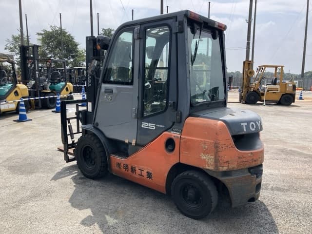Forklift — Auction (lot 8459-4065)