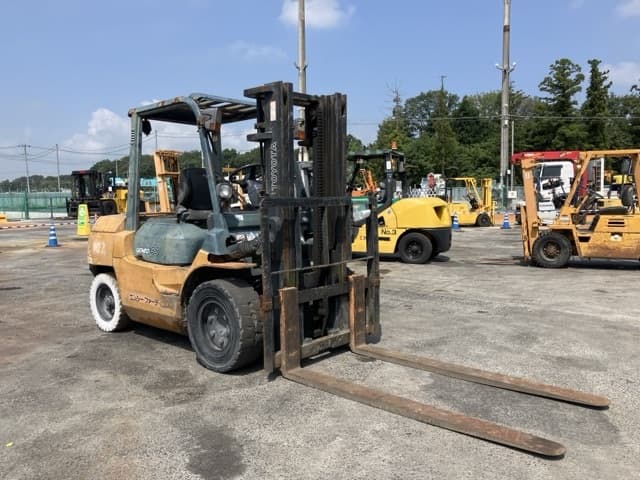 Forklift — Auction (lot 8459-4067)