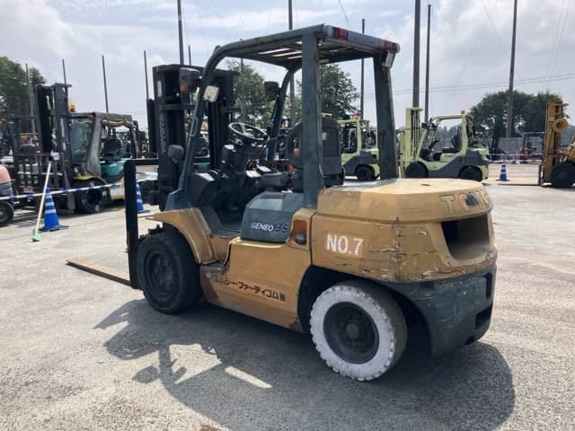 Forklift — Auction (lot 8459-4067)
