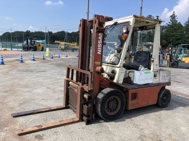 Forklift — Auction (lot 8459-4072)