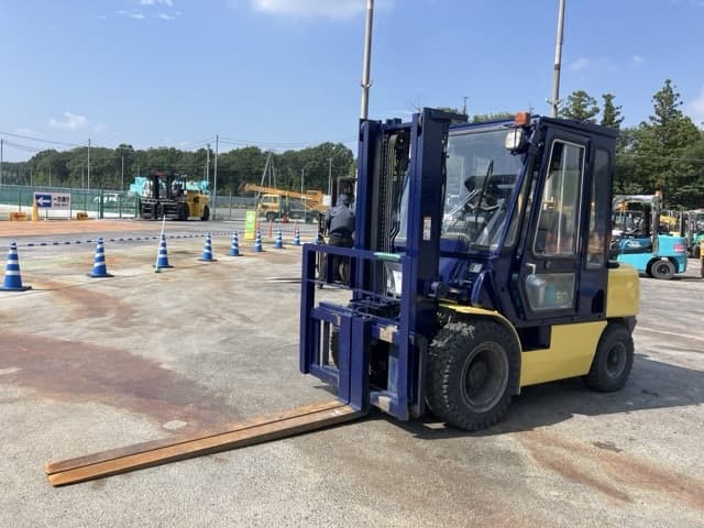 Forklift — Auction (lot 8459-4073)