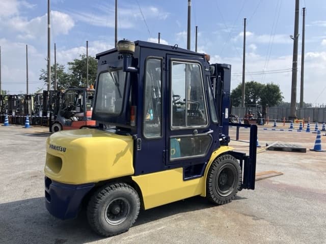 Forklift — Auction (lot 8459-4073)