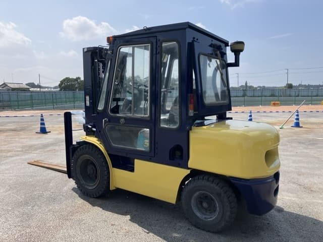 Forklift — Auction (lot 8459-4073)