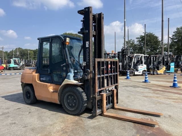 Forklift — Auction (lot 8459-4077)
