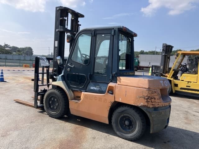 Forklift — Auction (lot 8459-4077)