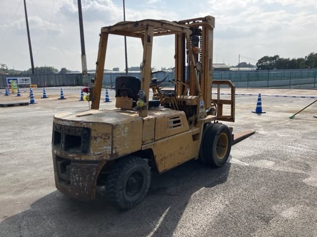 Forklift — Auction (lot 8459-4082)